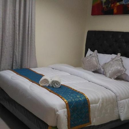 Diponegoro House Ξενοδοχείο Salatiga Εξωτερικό φωτογραφία